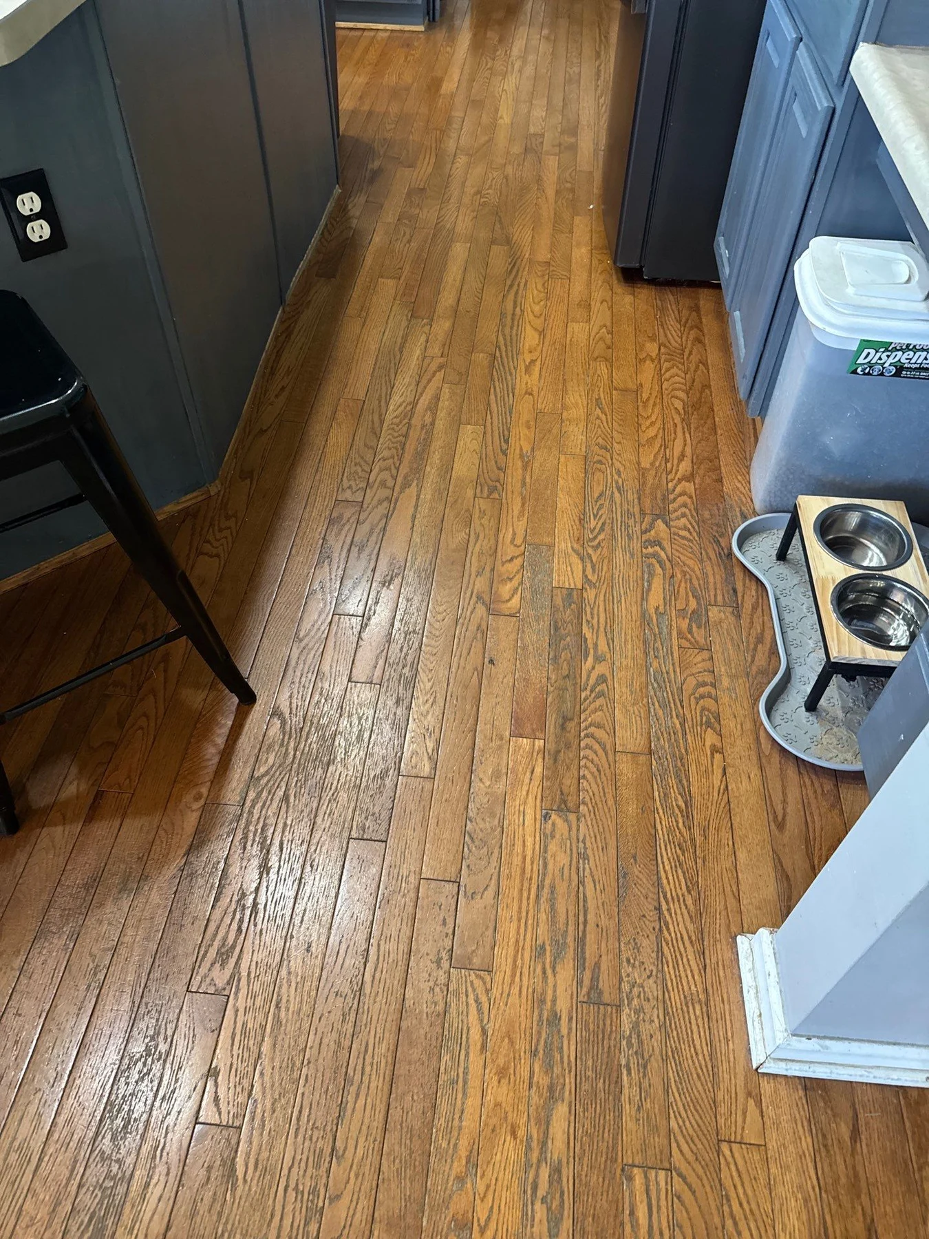 East Cincinnati: Red Oak Kitchen – before refinishing