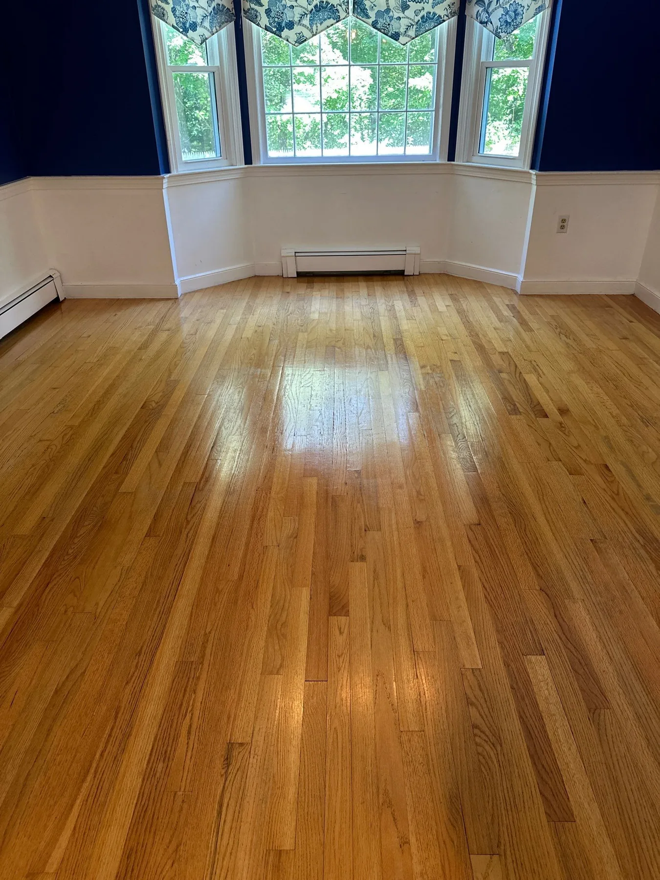 Merrimack Valley: Sun Room – after ReCoat Revolution refinishing