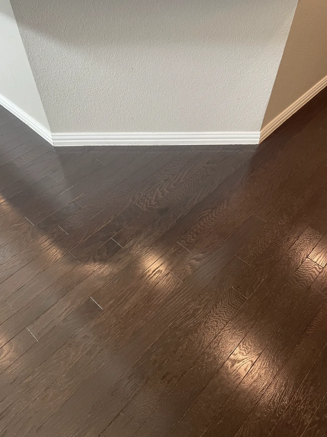North DFW: Flower Mound Red Oak Hardwood – after ReCoat Revolution refinishing